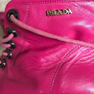 Authentic Vintage Prada Shoe 👟