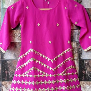 Magenta Colour Sharara Suit 4to6 age