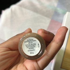 Kay Beauty Hydrating Foundation In Shade -165N Tan