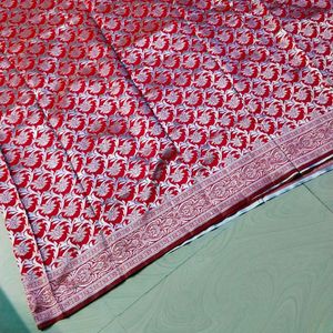 Red Colour Pure Banarasi Silk Saree