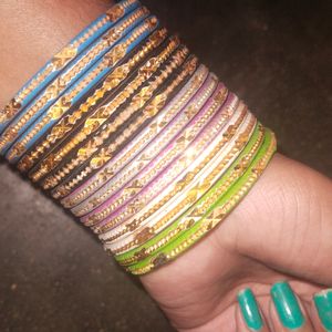 A Multicolored bangles