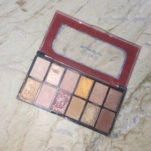 Pigmentation Eye Shadow Palette