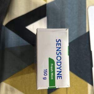 SENSODYNE FRESH MINT TRIPLE CLEANING ACTION