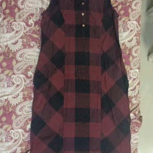 Maroon Black Check Sleeveless Short Kurti