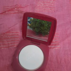 Lakme Compact