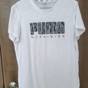 Gym Wear T Shirt For Women Puma & Clovia Brand .