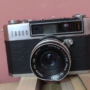 Vintage Taron Camera