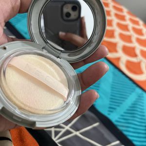 compact powder me on