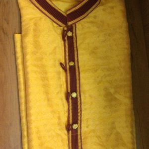 Men's Kurta With A Megical Mustard Yellow Colour ✨