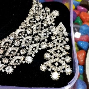 White Chokar Jewellery Set.... Check Flipcart Price✅✅Take a look at this R A Enterprises Alloy Rhodium White Jewellery Set on