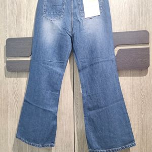 BOOT CUT WOMEN ' JEANS