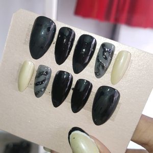 Press On Nails