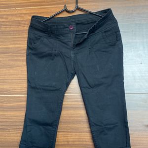 Women Capri Knee Length