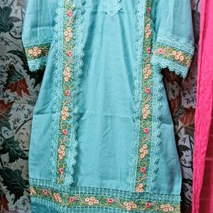 🛍️Floral Lace Pattern Suit With Pant Dupatta 🛍️✅