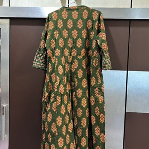 Anubhutee Kurta Set