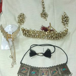 Stylish Jewellery Set And Clutcher Combo