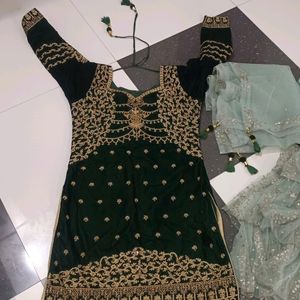 Velvet Gharara Kurti Set With Net Dupatta