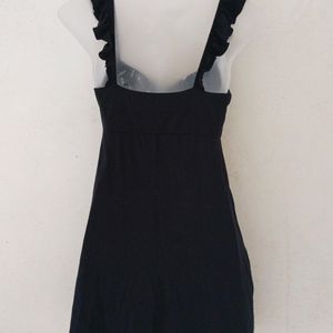 FOREVER 21 BLACK MINI DRESS