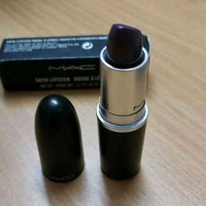 MAC LIPSTICK