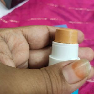 Pose Hd Foundation Stick