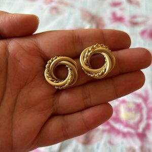 Beautiful Round Earrings