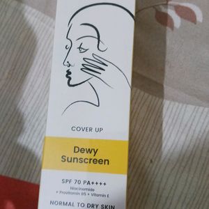 Foxtale Dewy Sunscreen SPF 70 PA++++