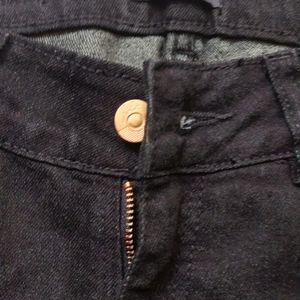 NEW STRAIGHT FIT JEANS FOR WOMEN