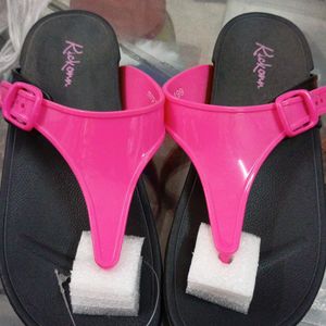 Kickonn Black Pink Color Slippers