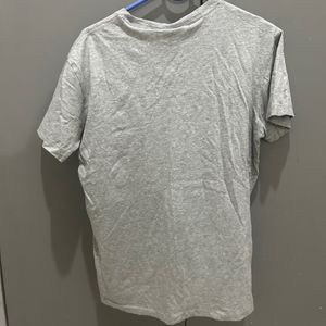 Burberry Tshirt