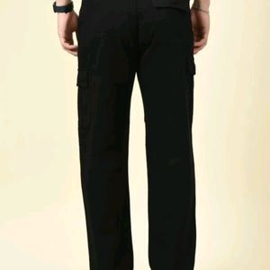 Men Black Cargo Straight Fit Pant