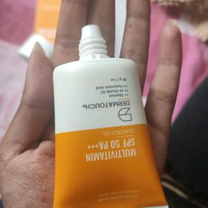 Dermatouch Multivitamin SPF 50 PA+++ sunscreen Gel