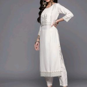 Women Embroidered Straight Kurta Set