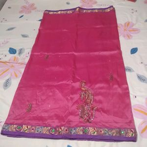 Women Silk Blend Saree