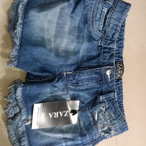 New Unused Zara Short