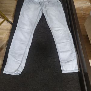 Light Grey Jeans From Max