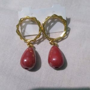 2pcs New Earrings , Standard.    Whichever products you want to take combo, comment all of them together and write the combo.