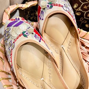 Women Punjabi Flat Footwear