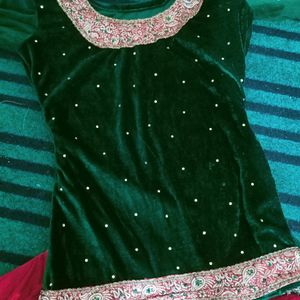 Women Velvet Banarasi Lengha