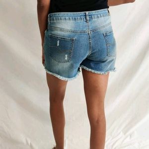 Lee Cooper torn denim shorts. it has a sequin styl