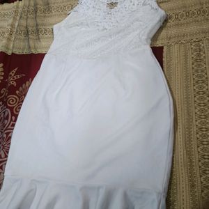 White Net Top With High Pearls Neck Design