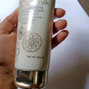 Vanilla Almond Milk Body Lotion