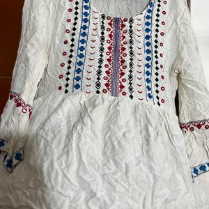 Off White Kurti From Lifestyles Store