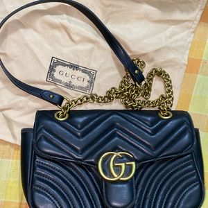 Gucci - Black Marmont Sling Bag