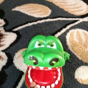 Crocodile Push Teeth Biting Game