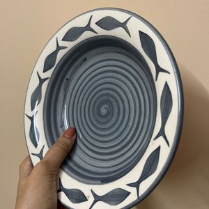 2 Ceramic Plates