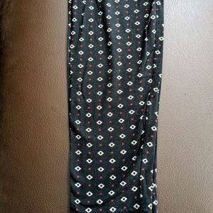 Srishti Black Patterned Leggings