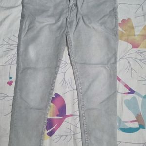 Grey Women's Skinny Jeans