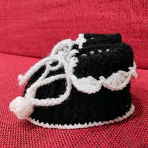 Woolen Shoes For Babies