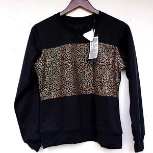 M Size New With Tag Glimmering Sweatshirt