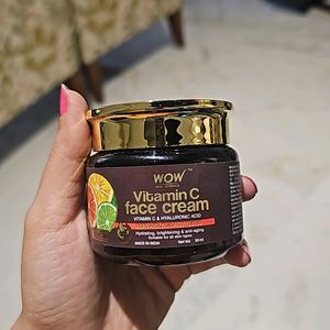 Wow Skin Science Vit C Cream